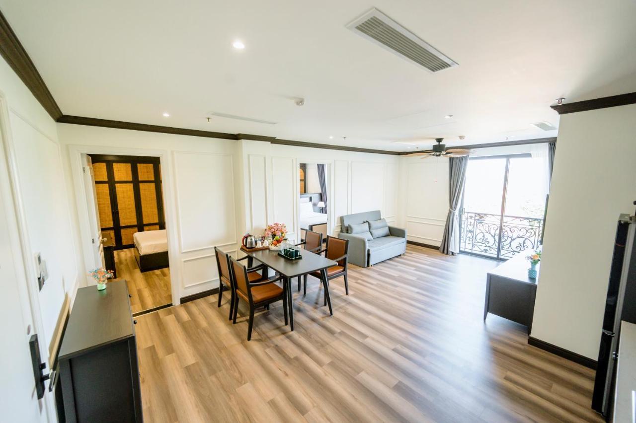 Khach San Robin Gia Nghia Hotel Kültér fotó