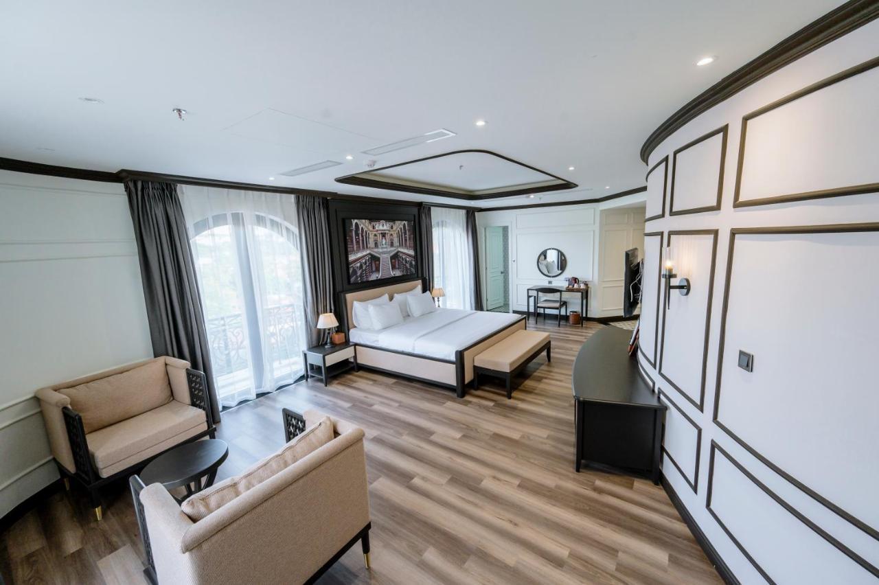 Khach San Robin Gia Nghia Hotel Kültér fotó